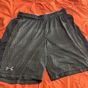 Under Armour Black and Gray Athletic Shorts Lightweight Moisture-Wicking